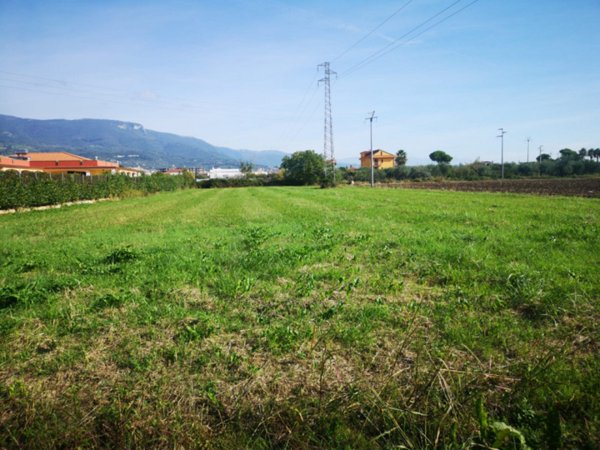 terreno in vendita ad Eboli in zona Corno d'Oro