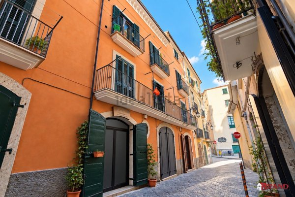 appartamento in vendita ad Eboli