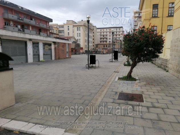 box auto in vendita ad Eboli
