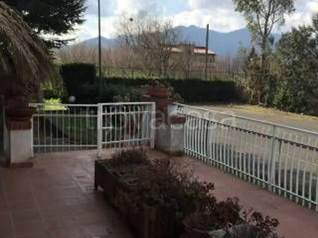casa indipendente in vendita a Fisciano in zona Pizzolano