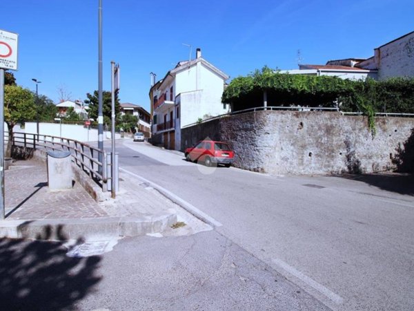 casa semindipendente in vendita a Fisciano in zona Penta