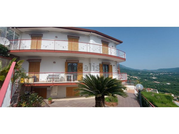 casa indipendente in vendita a Fisciano
