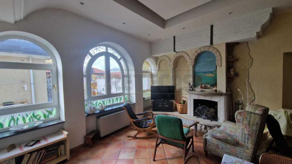 casa indipendente in vendita a Fisciano in zona Penta