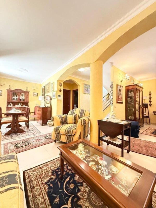 casa indipendente in vendita a Fisciano