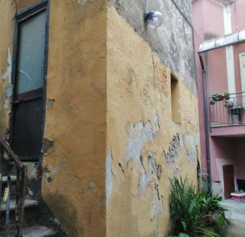 casa indipendente in vendita a Fisciano in zona Pizzolano