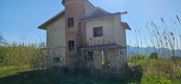 casa indipendente in vendita a Fisciano in zona Carpineto