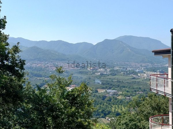 casa indipendente in vendita a Fisciano