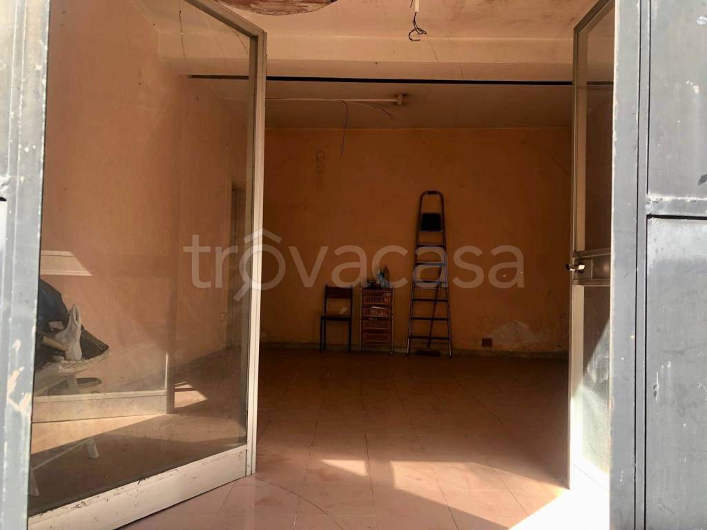 negozio in vendita a Fisciano