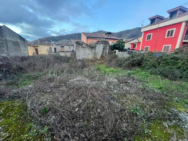 terreno edificabile in vendita a Fisciano