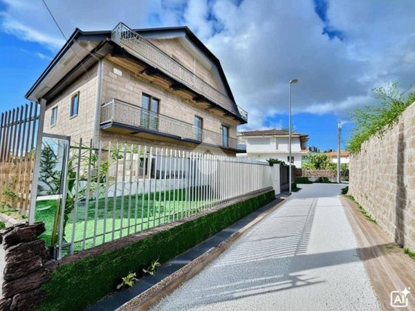 casa indipendente in vendita a Fisciano in zona Pizzolano