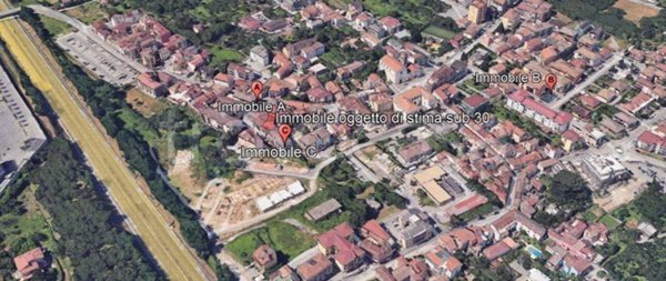 locale di sgombero in vendita a Fisciano