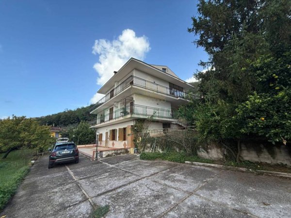 casa indipendente in vendita a Fisciano