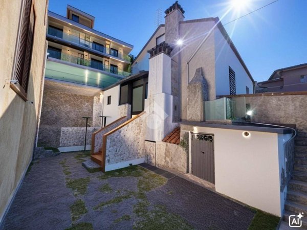 casa indipendente in vendita a Fisciano