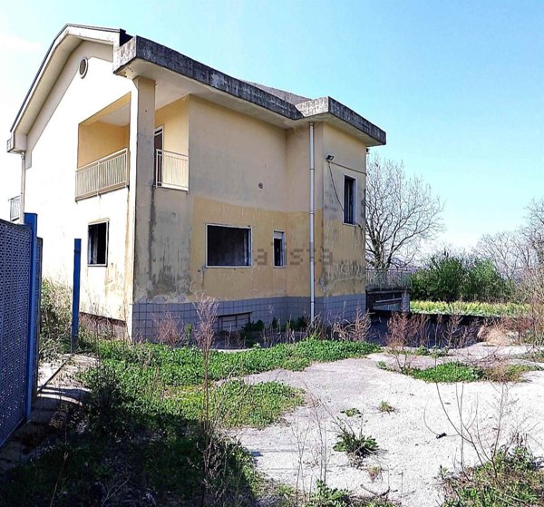 casa indipendente in vendita a Fisciano