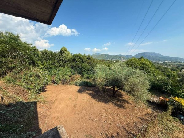 casa indipendente in vendita a Fisciano