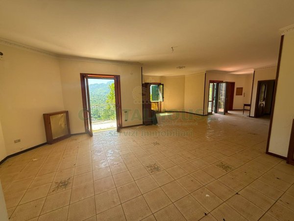 casa indipendente in vendita a Fisciano