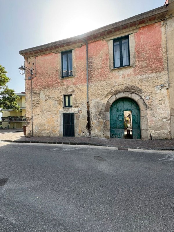 casa indipendente in vendita a Fisciano