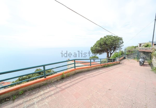 casa indipendente in vendita a Furore