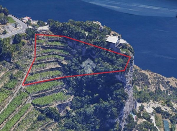 casa indipendente in vendita a Furore