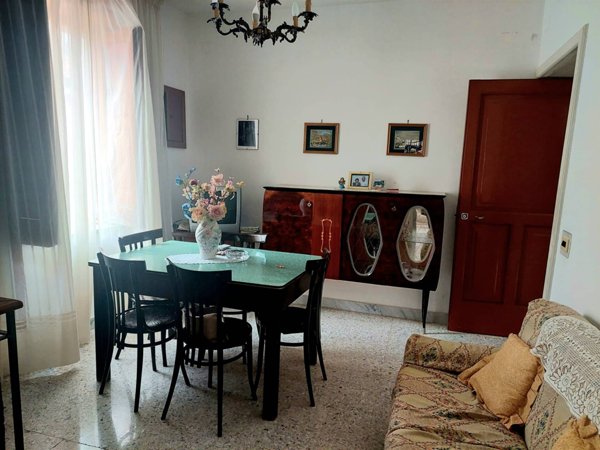casa semindipendente in vendita a Giffoni Sei Casali in zona Prepezzano