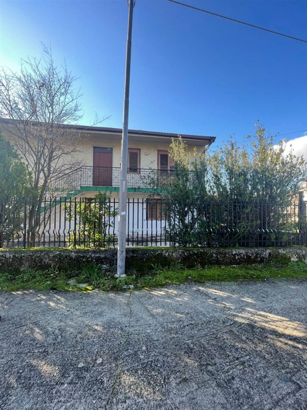 villa in vendita a Giffoni Sei Casali