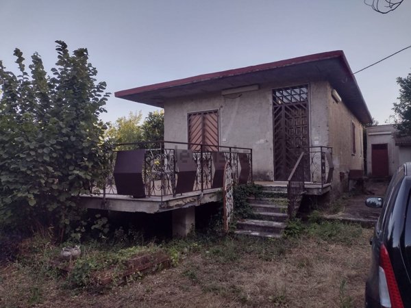 casa indipendente in vendita a Giffoni Sei Casali in zona Prepezzano