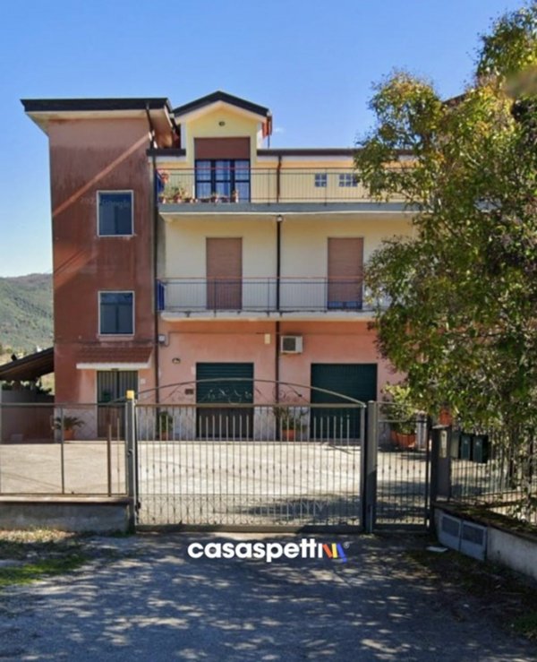 appartamento in vendita a Giffoni Sei Casali