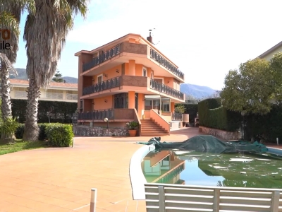 casa indipendente in vendita a Giffoni Sei Casali