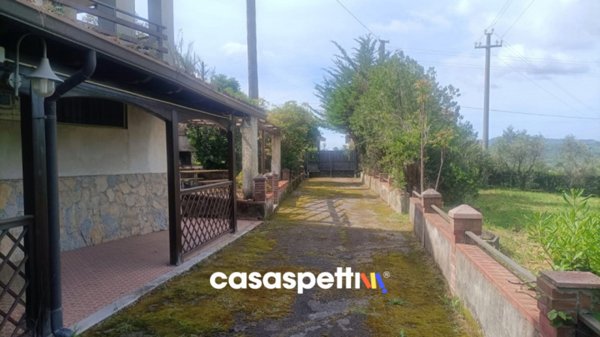 casa indipendente in vendita a Giffoni Sei Casali