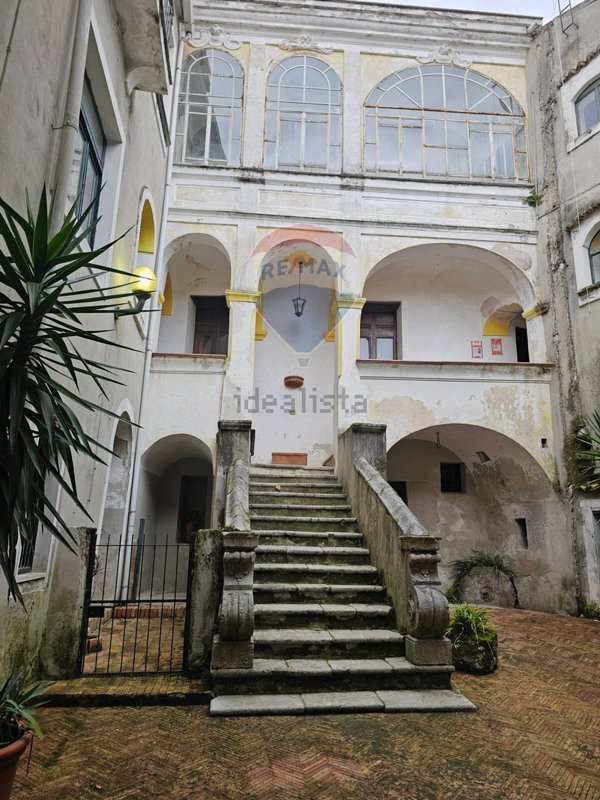 casa indipendente in vendita a Giffoni Sei Casali in zona Sieti