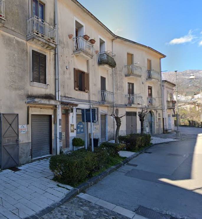 appartamento in vendita a Giffoni Sei Casali in zona Prepezzano
