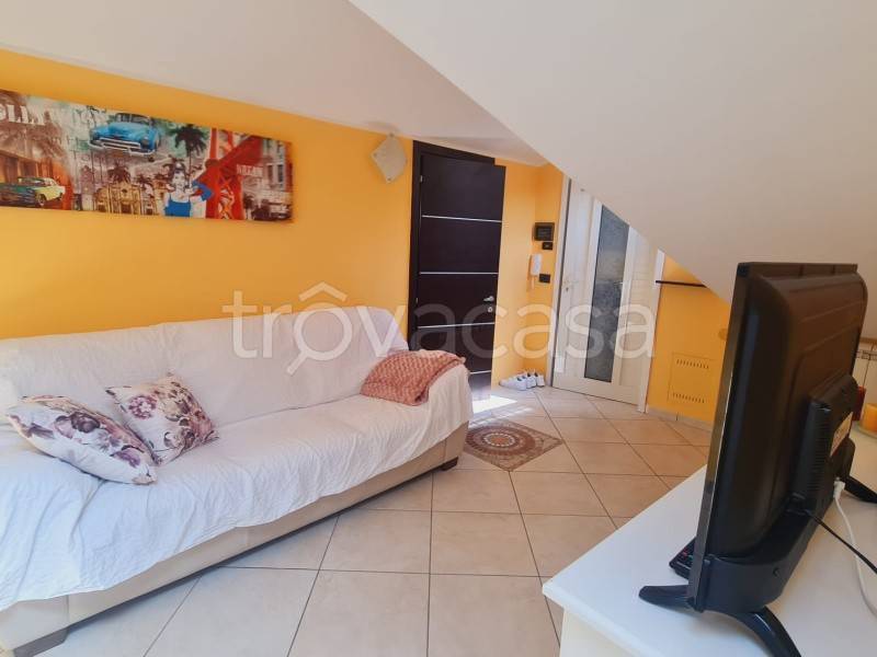 appartamento in vendita a Giffoni Sei Casali in zona Prepezzano