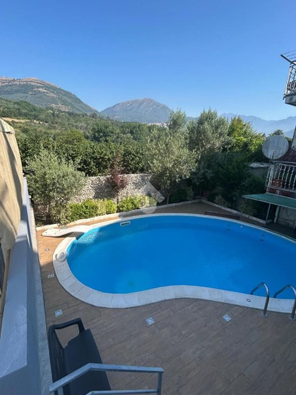 appartamento in vendita a Giffoni Sei Casali