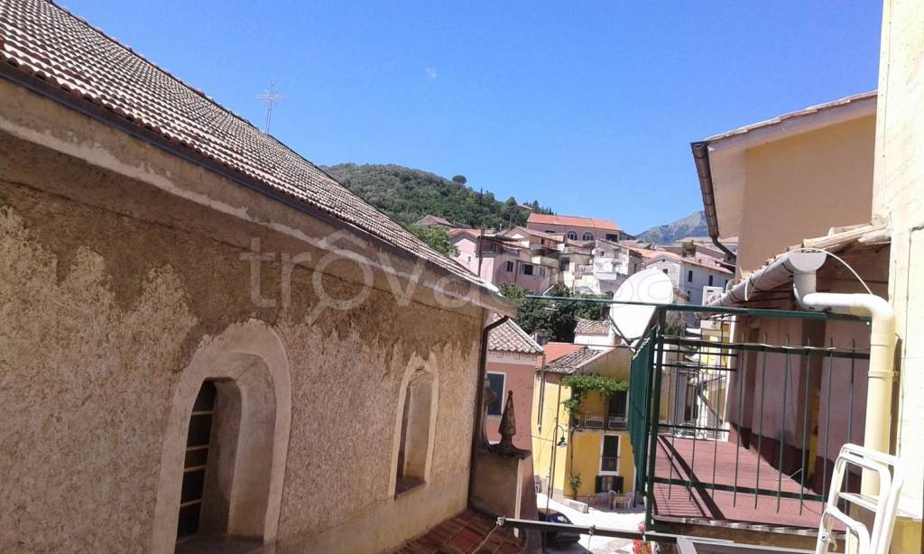 appartamento in vendita a Giffoni Sei Casali in zona Sieti