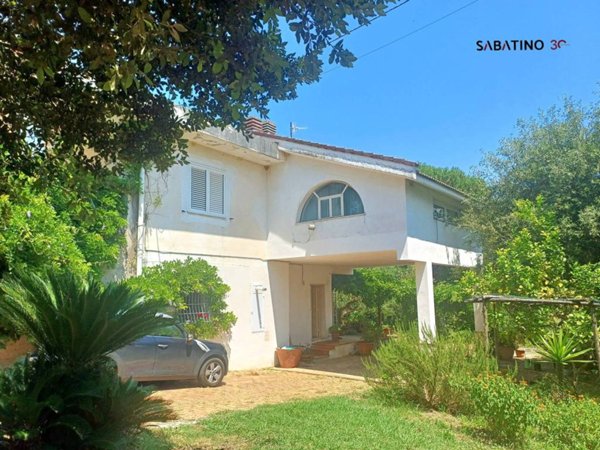 casa indipendente in vendita a Giffoni Sei Casali in zona Malche