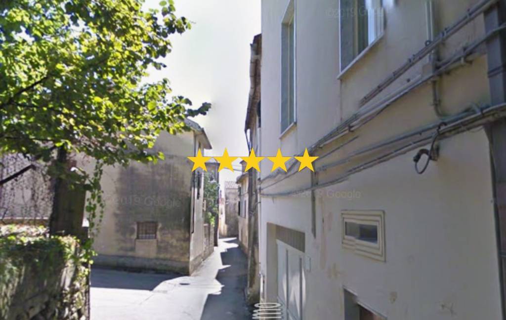 casa indipendente in vendita a Giffoni Sei Casali in zona Prepezzano