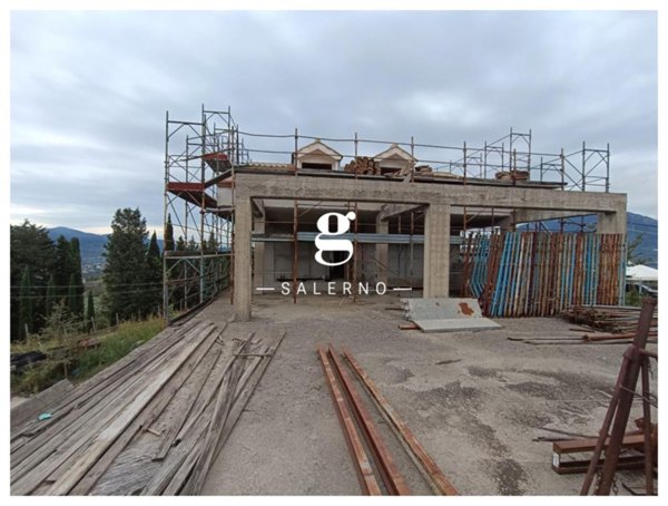 casa indipendente in vendita a Giffoni Sei Casali in zona Capitignano