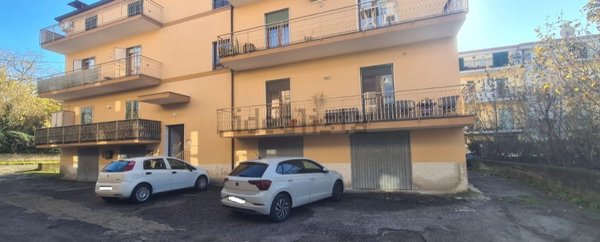 appartamento in vendita a Giffoni Sei Casali in zona Malche