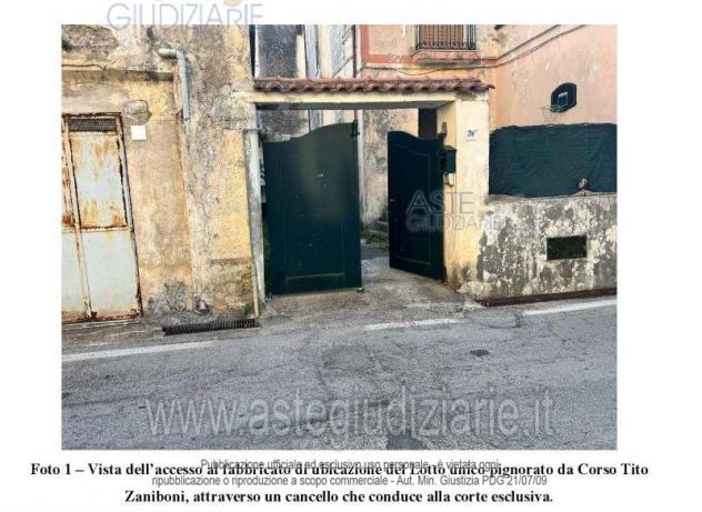 appartamento in vendita a Giffoni Sei Casali in zona Capitignano