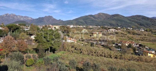 appartamento in vendita a Giffoni Sei Casali in zona Capitignano