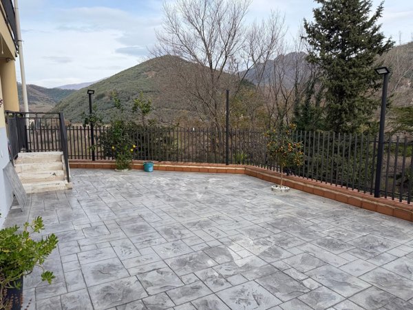 appartamento in vendita a Giffoni Sei Casali in zona Capitignano