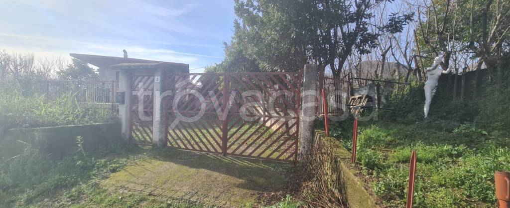 casa indipendente in vendita a Giffoni Sei Casali in zona Prepezzano