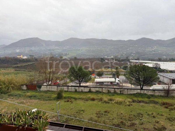 appartamento in vendita a Giffoni Sei Casali in zona Malche