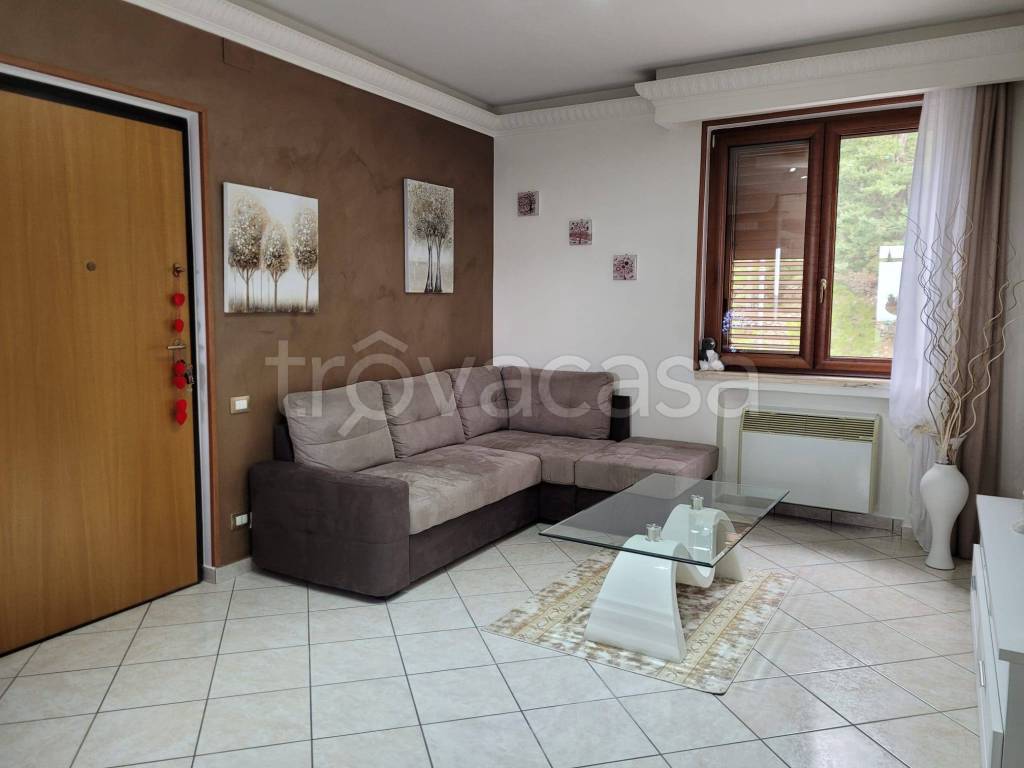 appartamento in vendita a Giffoni Sei Casali in zona Capitignano