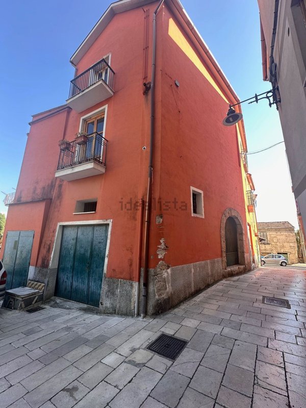 appartamento in vendita a Giffoni Sei Casali in zona Capitignano