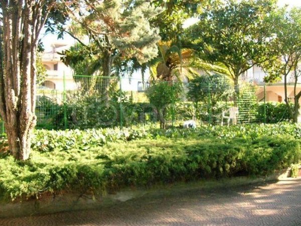 casa indipendente in vendita a Giffoni Sei Casali in zona Capitignano