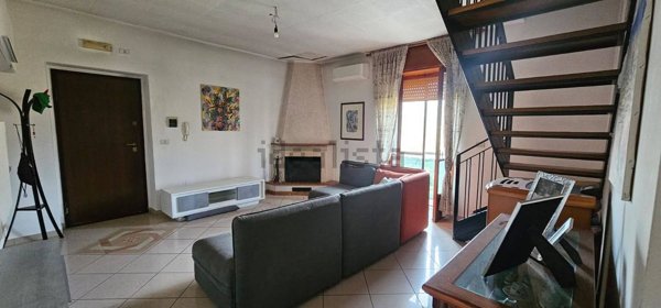 appartamento in vendita a Giffoni Sei Casali in zona Malche