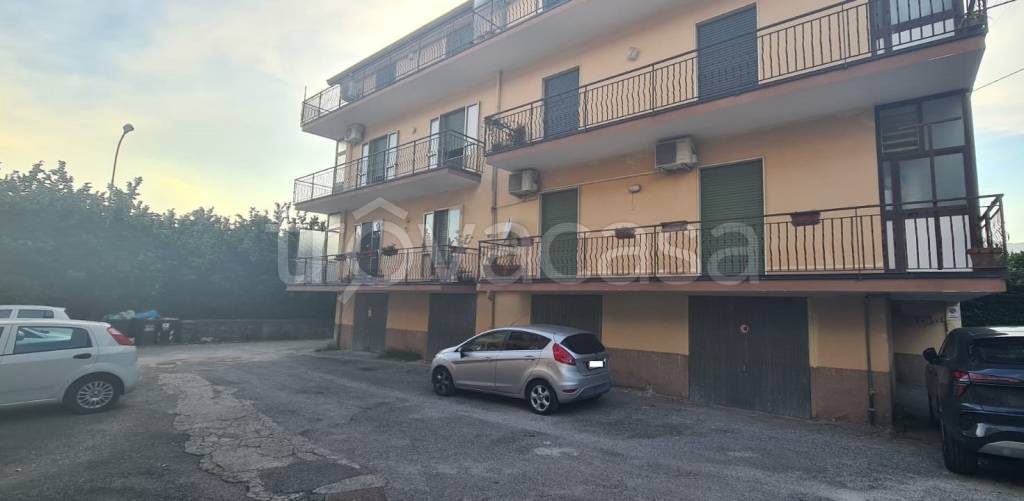 appartamento in vendita a Giffoni Sei Casali in zona Malche