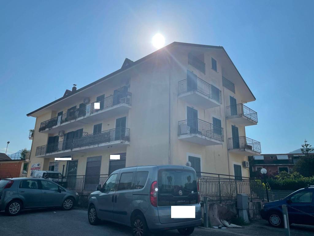 appartamento in vendita a Giffoni Sei Casali in zona Malche