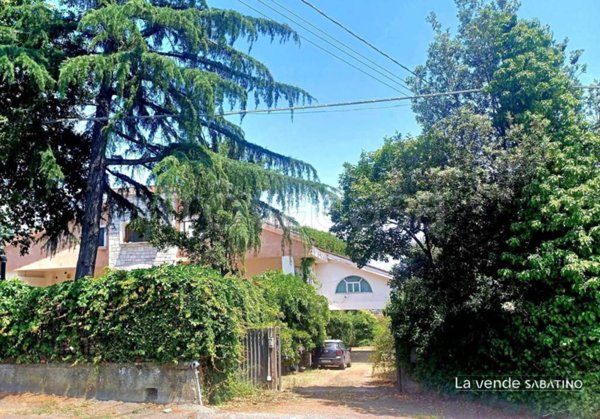 casa indipendente in vendita a Giffoni Sei Casali in zona Malche